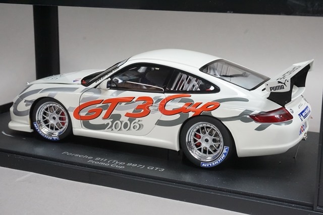 1/18 オートアート 80681 ポルシェ 911 (997) GT3 Promo Cup 2006