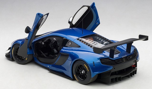 新品 81641 オートアート 1/18 マクラーレン 650S GT3 メタリック