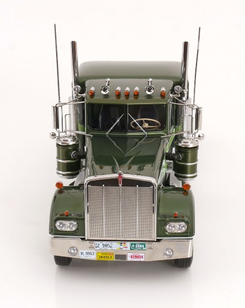 新品 RK180126 ROAD KINGS 1/18 Kenworth W900 Movin'On グリーン