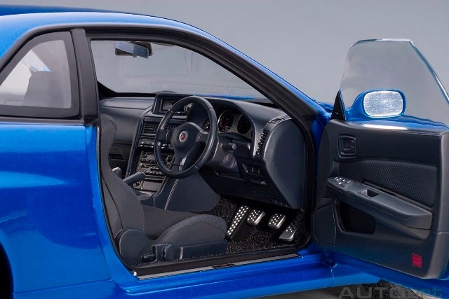 新品 77408 オートアート 1/18 日産 スカイライン GT-R （R34） V