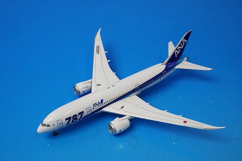 1/400 B787-8 ANA ロゴ付き 主翼地上姿勢 JA806A [NH40068] 全日空商事