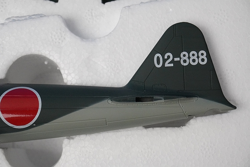 1/48 零式艦上戦闘機 21型 第一次神風特別攻撃隊隊 関行男大尉機 ［25