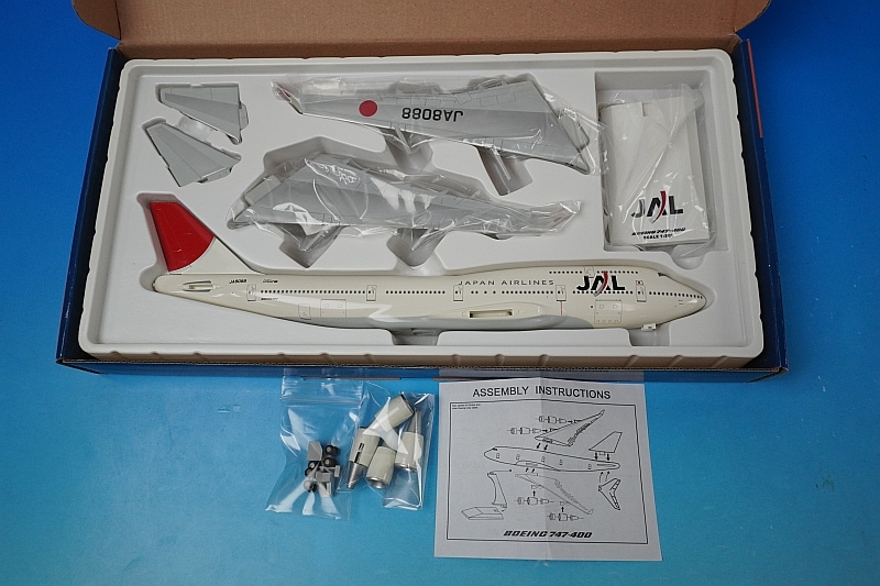 JTA商事 1/200 JAL B747-400 未組立て JTA商事 1/200 JAL B747-400 未