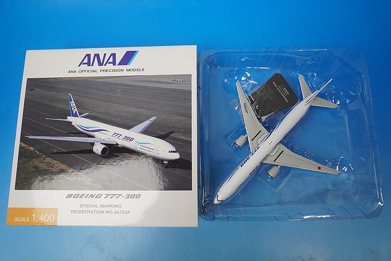 全日空商事 1/400 ANA 777-300 特別塗装 NH40012 全日空商事 1/400 ANA
