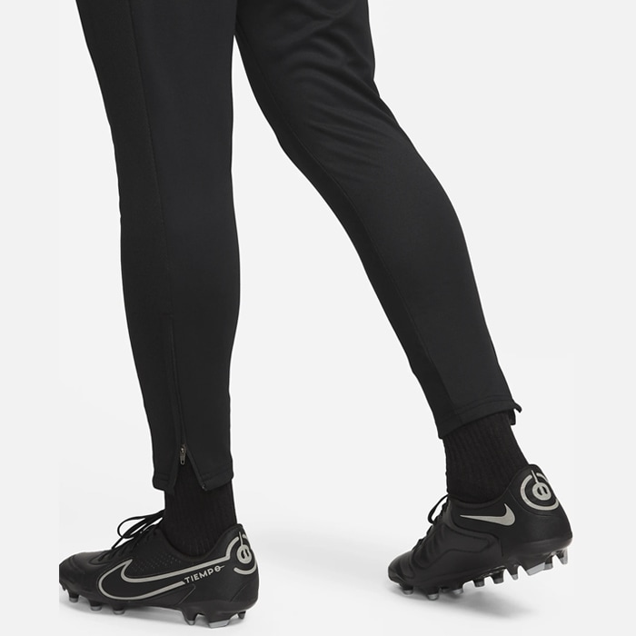 ナイキ Dri-FIT アカデミー サッカードリルトップ & ジッパーサッカー