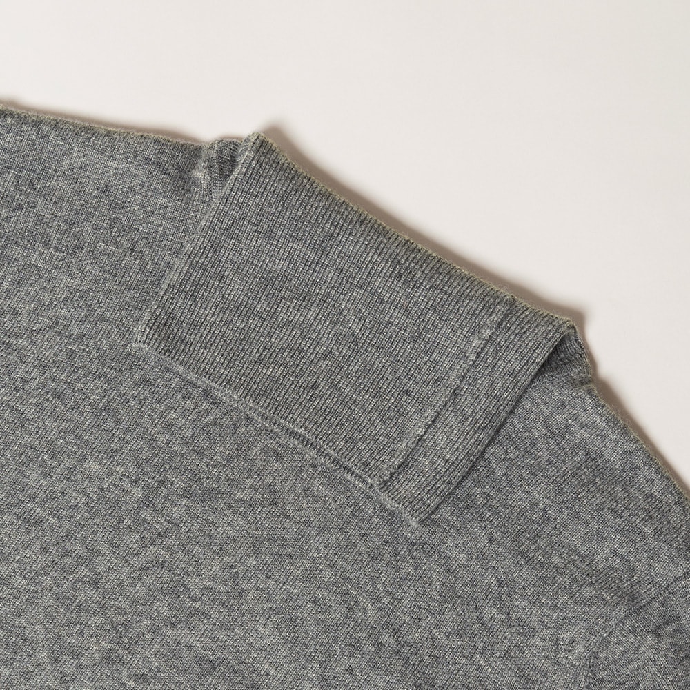 カシミヤ100％ タートルネック | Men's Knit | FUKAKINET