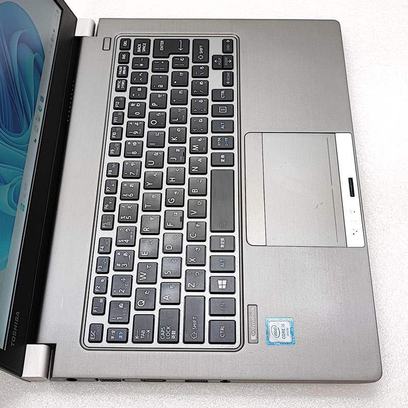 薄型 軽量 中古ノートパソコン Microsoft Office付き 東芝 dynabook