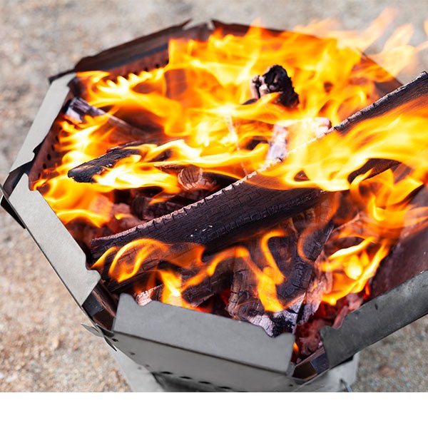 バッドボンファイヤー 焚き火台 二次燃焼 組み立て式 焚火台 収納