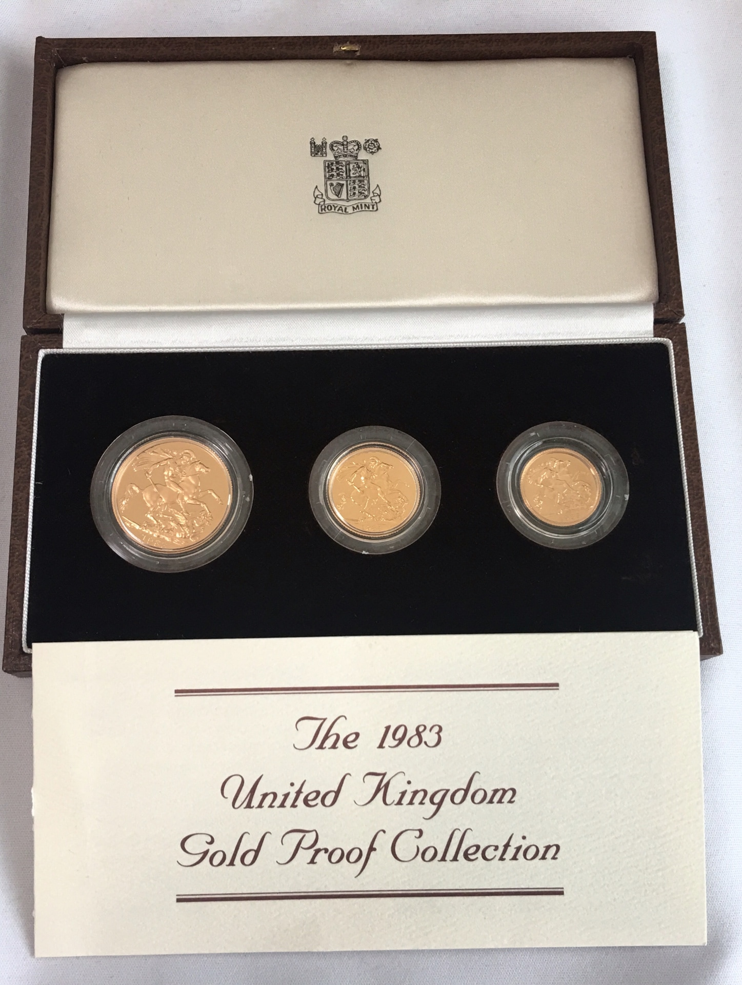 1983年グレートブリテン プルーフソブリン金貨3枚セット箱付き | 生産