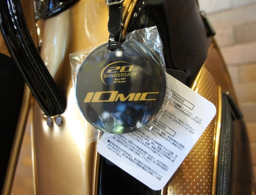 IOMIC 『20周年記念限定モデル キャディバッグ』 【ブラック×ゴールド