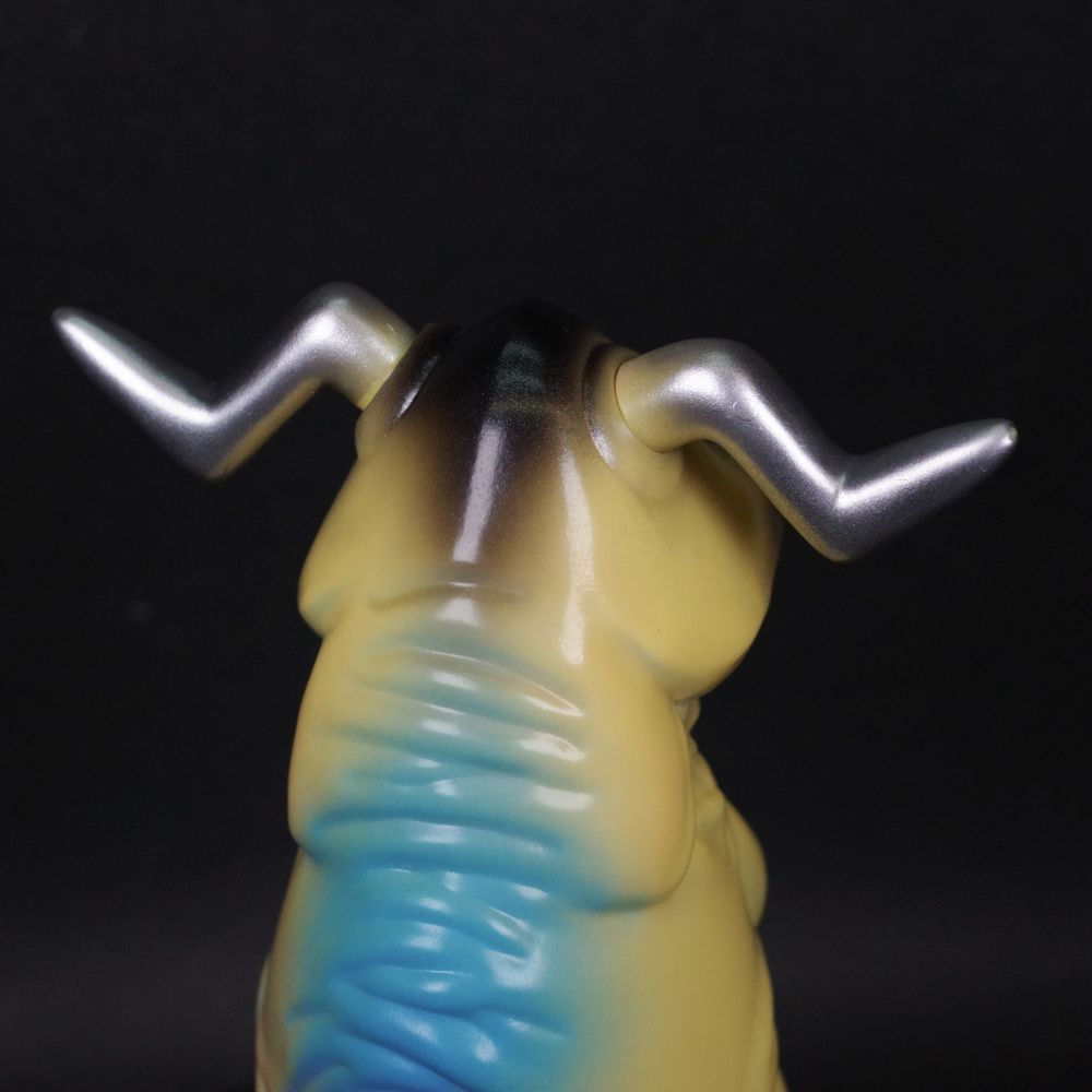 ソフビ/Planet-X プラネットエックス/エレキング（幼体付き）｜墓場の