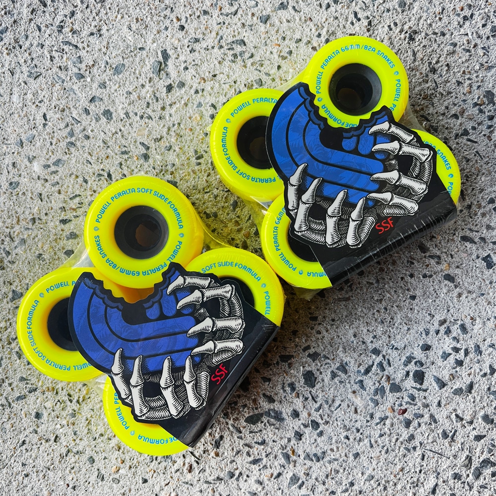 Powell Peralta Snakes 66mm 75A ホワイトウィール Powell Peralta Snakes Skateboard Wheels 66mm 75a 4pk White