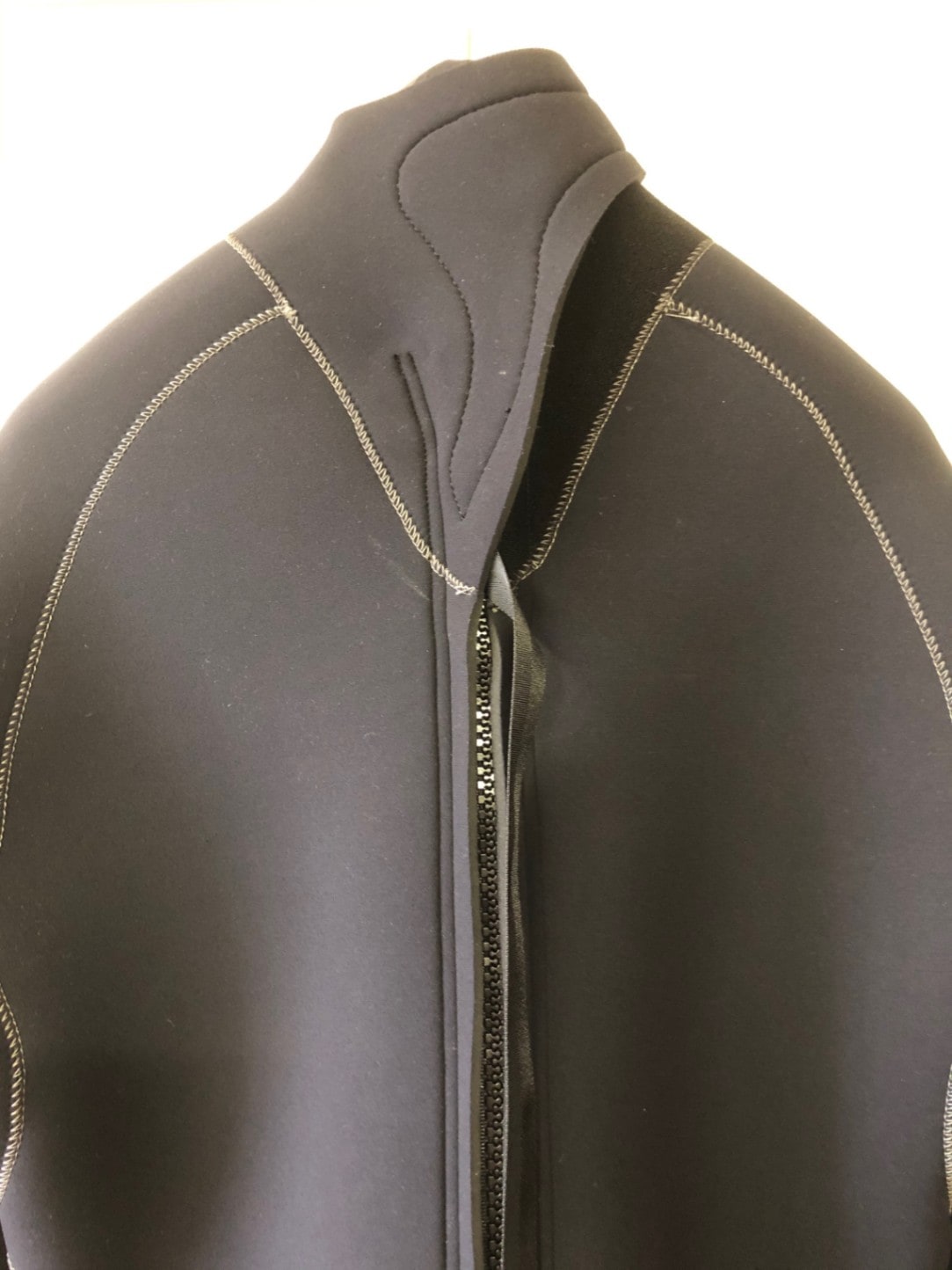 ﾊﾞｯｸｼﾞｯﾌﾟ3ミリフルスーツ | バックジップ | ウエットスーツHIRUKAWA