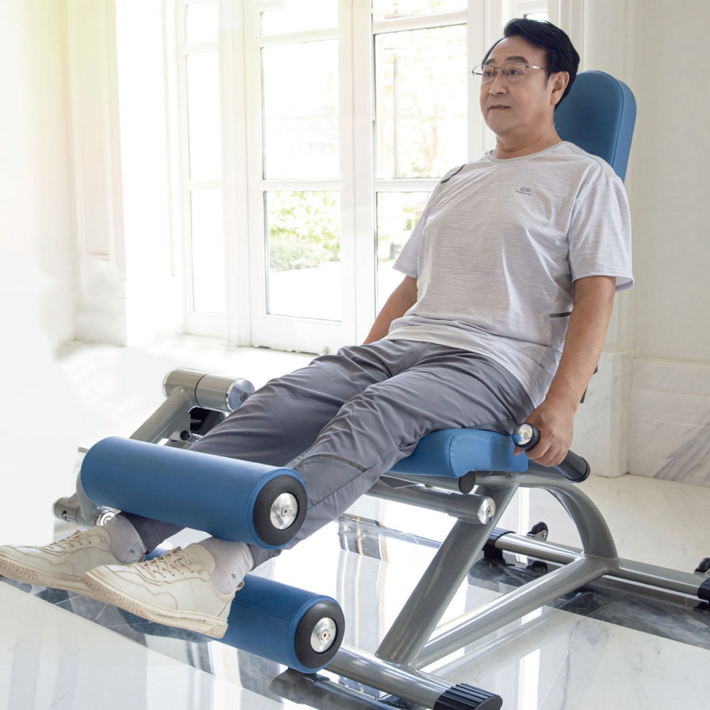 DK-677（レッグカール レッグエクステンション）｜準業務用 油圧式