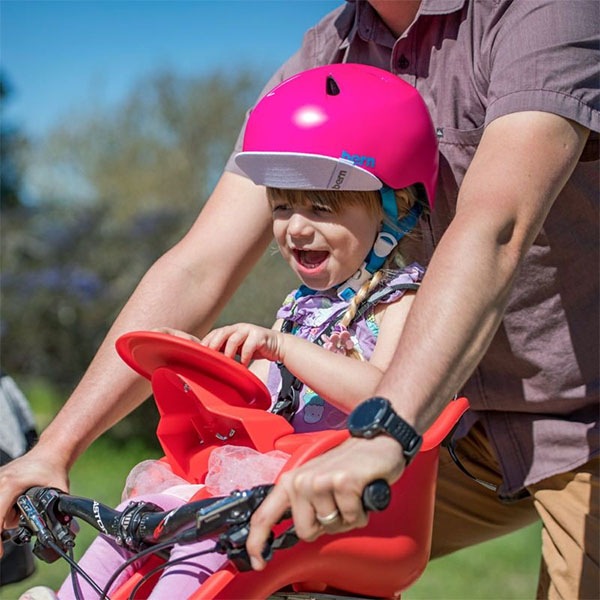 BERN】NINA カラー：satin red strawberry バーン ヘルメットキッズ