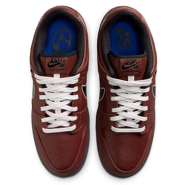 NIKE SB】 DUNK LOW PRO QS カラー： dark pony/black-silver-white