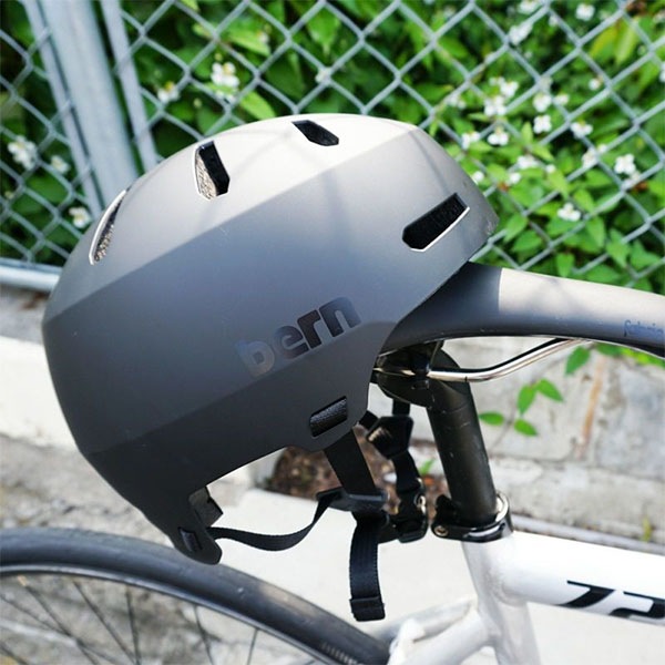 BERN】MACON 2.0 カラー：matte sand バーン ヘルメット HELMET