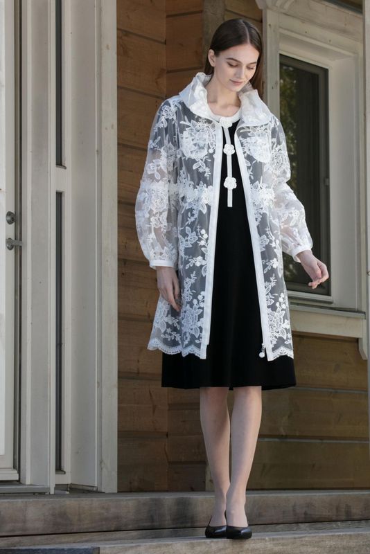 パリのエレガンスと大人の可愛らしさ｜Super Beauty公式通販