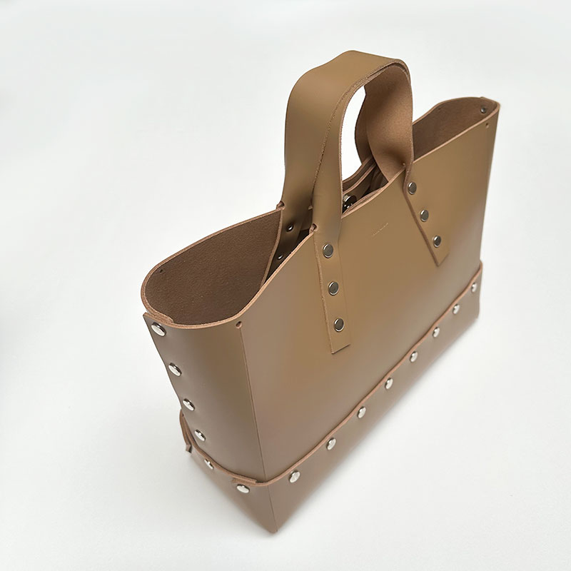 エンダースキーマ assemble rectangle bag M | すべての商品 | 3bre サブレ