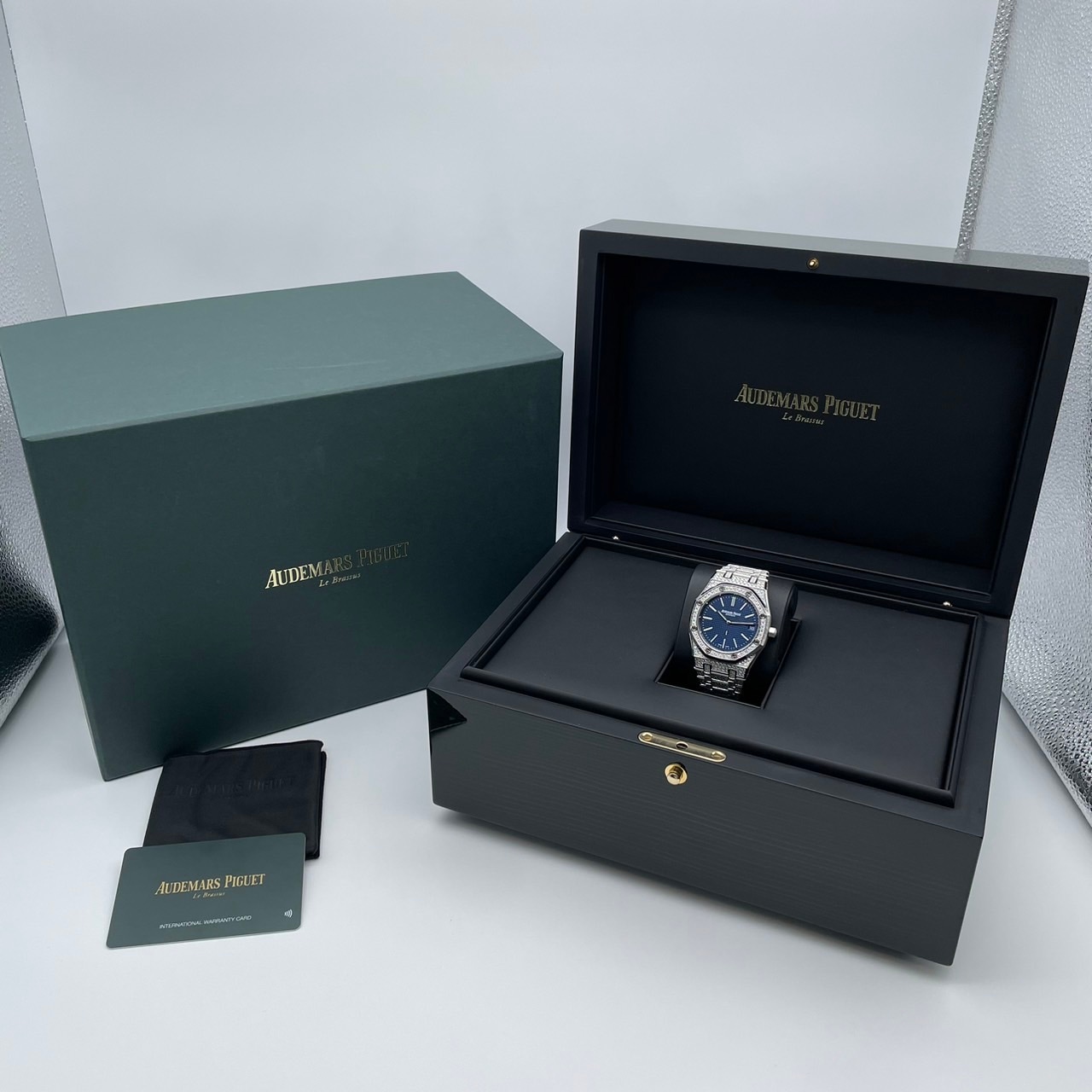 オーデマピゲ ロイヤルオーク ジャンボエクストラシン 16202BC.ZZ