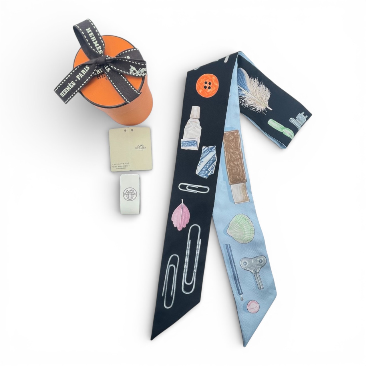 エルメス ツイリー イン・ザ・ポケット ノワール/ピンク/マルチカラー