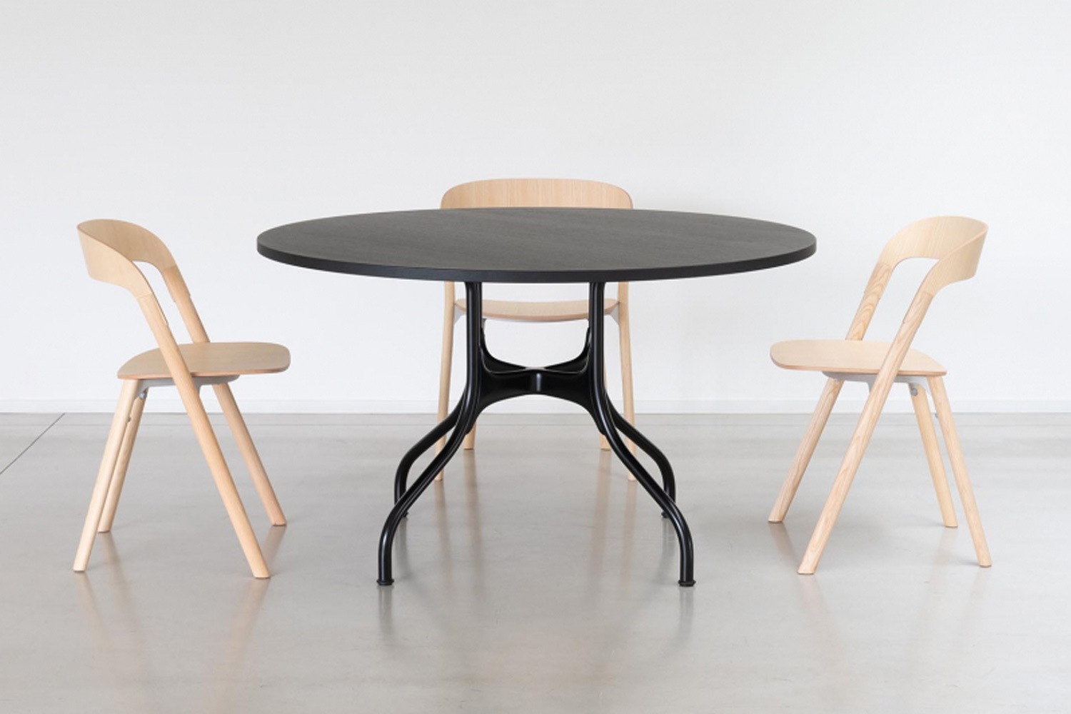 ピラの通販 | 家具・インテリア通販 MAARKET マーケット