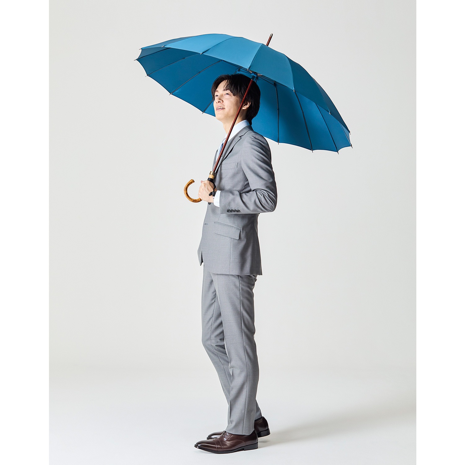 メンズ雨傘】トラッド-16-ロング-カーボン-アイアンブルー｜トンボ洋傘