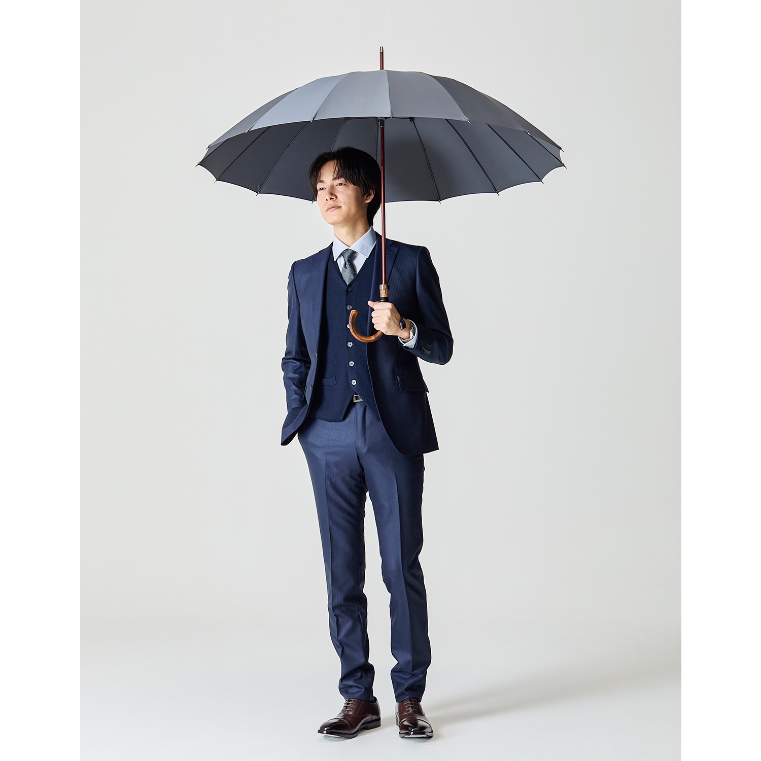 メンズ雨傘】トラッド-16-ロング-カーボン-チャコールグレー｜トンボ