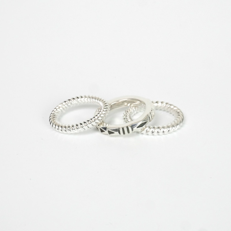 8.5号 ジェニファーカーティス 3連スタックリング｜マライカ公式通販