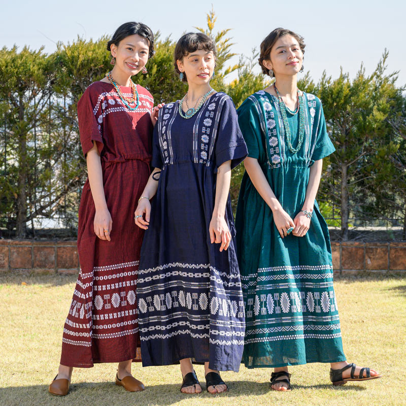 無地×織柄ロングワンピース｜マライカ公式通販