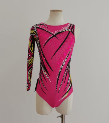 新体操,新体操レオタード - 新体操レオタード、フィギュアスケートの