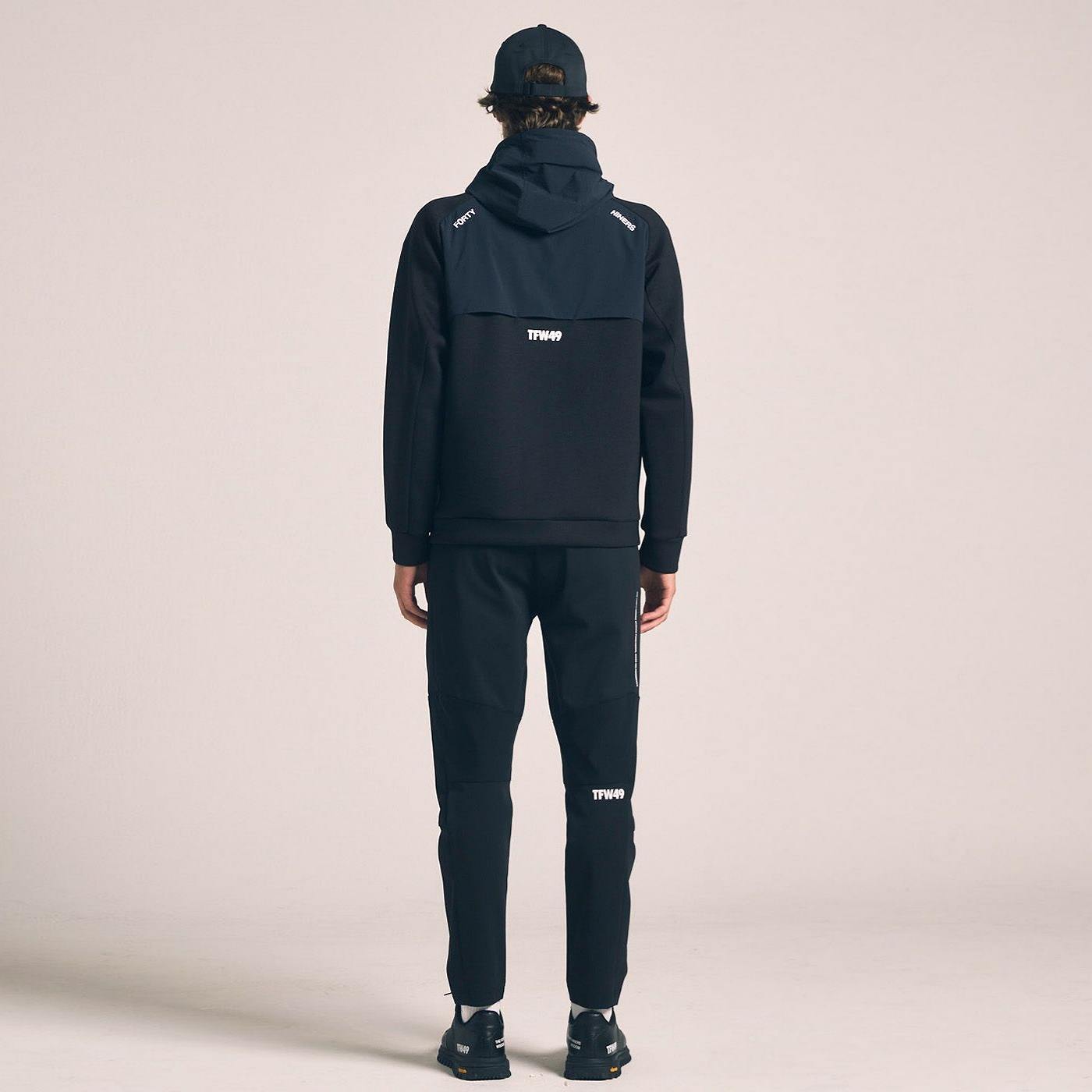 TFW49(ティーエフダブリューフォーティーナイン) CARDBOARD MATERIAL