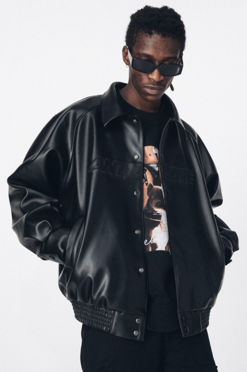 ANTIDOTE エンボスロゴ フェイクレザージャケット｜MIRISE(ミライズ