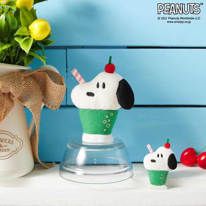 カフェスイーツ クリームソーダスヌーピー キーチェーンマスコット