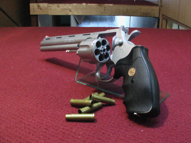 クラウンモデル・コルト パイソン ハンター .357マグナム 8インチ