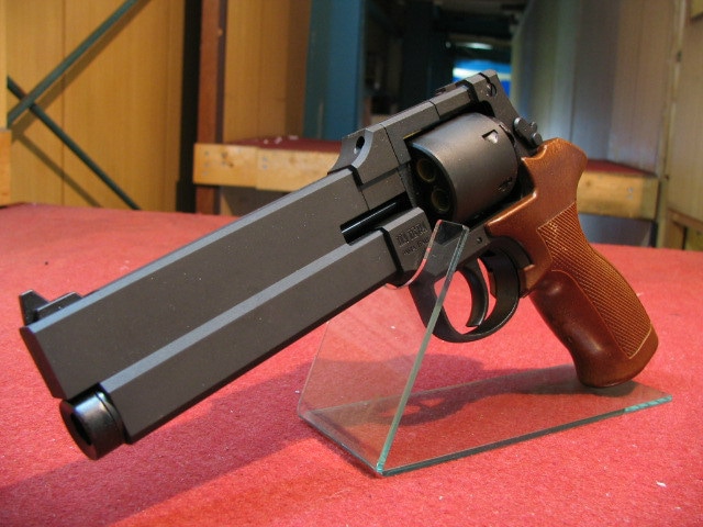 マルシン・MA・TE・BA マテバリボルバー ブラックHW プラスチック製