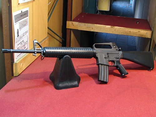 東京マルイ・コルト M16A2 電動ガン スタンダードタイプ | 国内