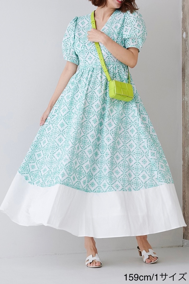 Apolina グリーン刺繍ワンピース 2-3Y Apolina グリーン刺繍ワンピース