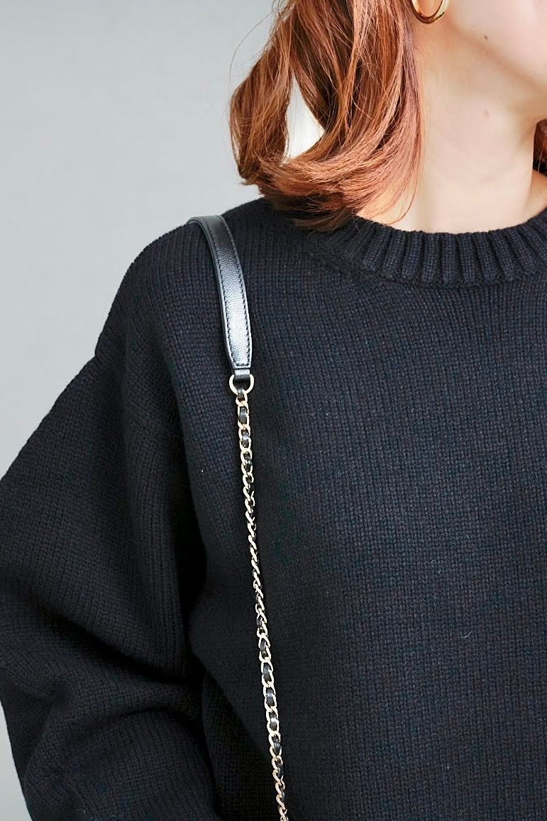 パフスリーブニット/ブラック【残りわずか】 | TOPS | OBLI