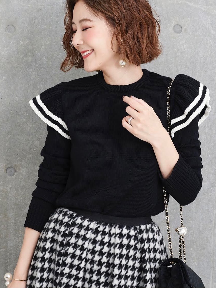 フリルニット/ブラック | TOPS | OBLI