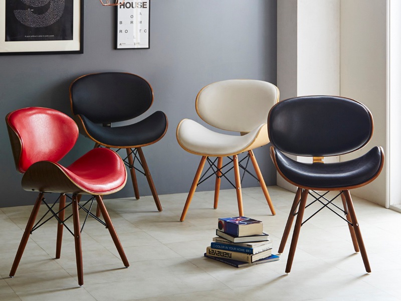 ミッドセンチュリー期を彷彿とさせる背と座お丸みが特徴的なデザイン