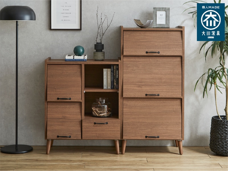 北欧スタイルの脚付き国産キャビネット 収納棚 キャビネット 国産 日本