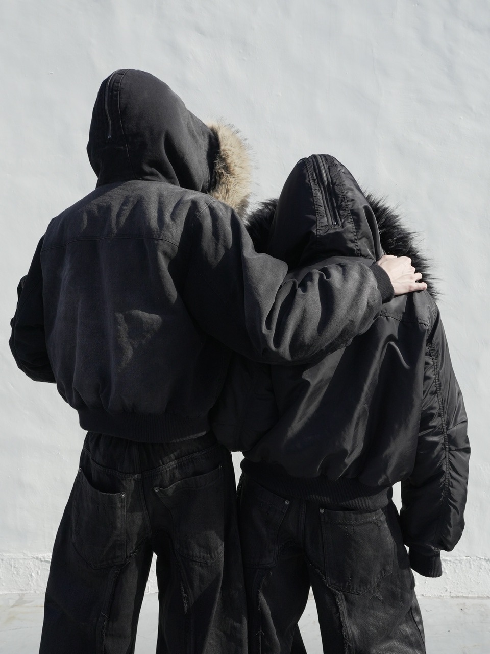 CHIKASHITSU PLUS HIGH】N-2B cropped hood blouson (denim) | OUR