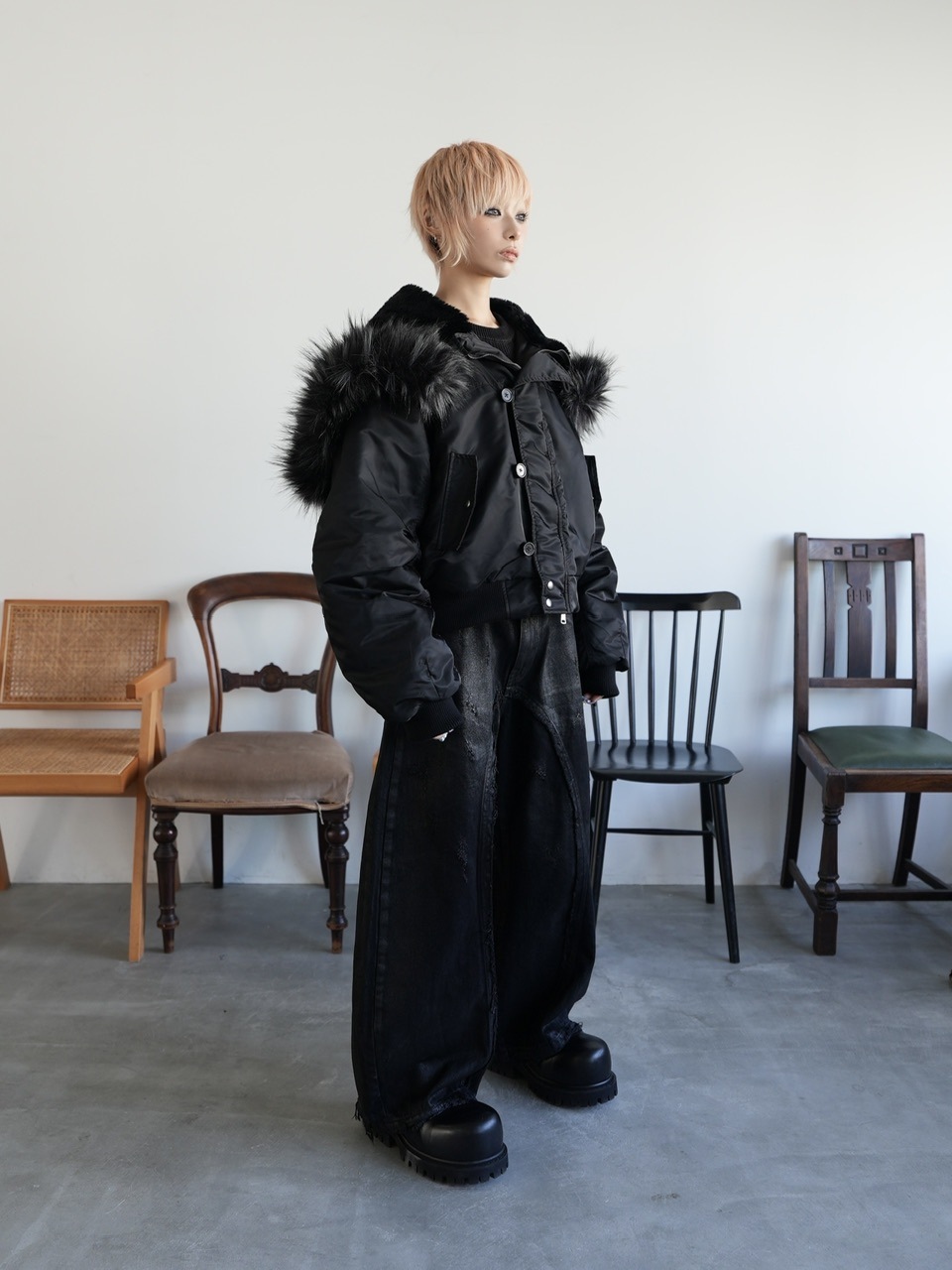 CHIKASHITSU PLUS HIGH】N-2B cropped hood blouson (nylon) | OUR