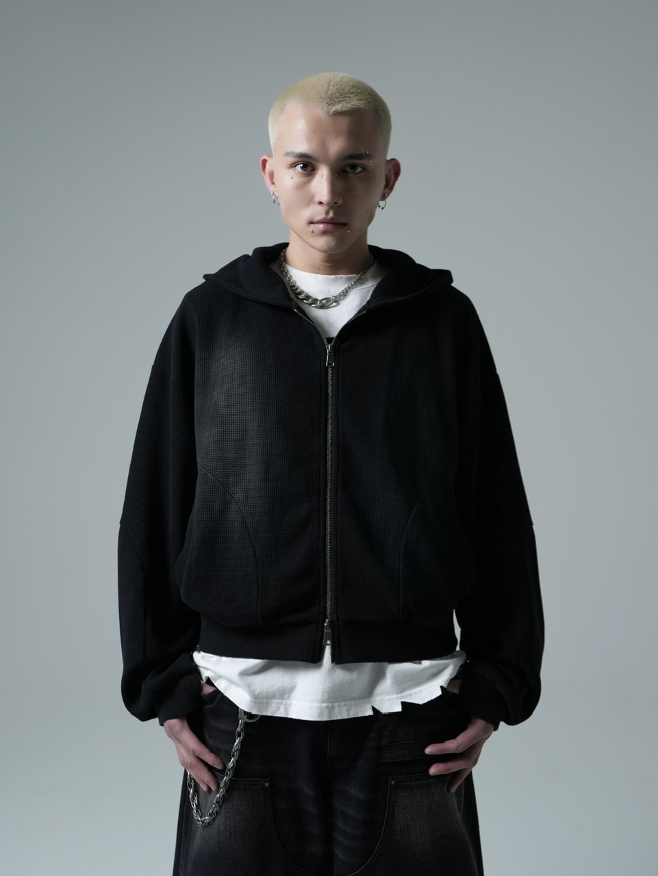 CHIKASHITSU PLUS HIGH】Rust waffle zip up hoodie | OUR BRAND
