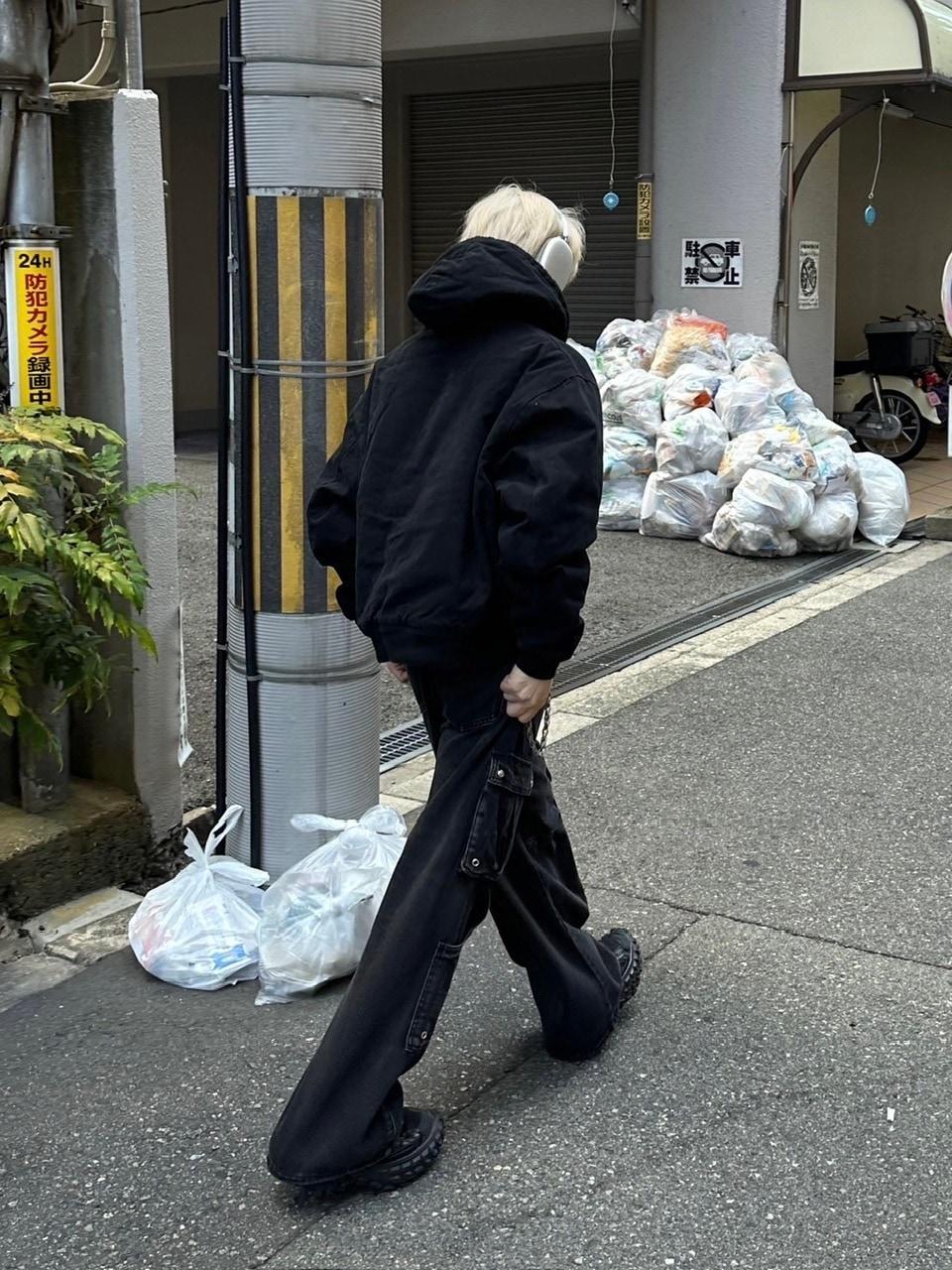 受注制【Chikashitsu +】cropped hooded work blouson (2color