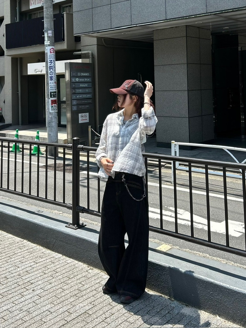 受注制【Chikashitsu +】lilting stitch curve denim pants