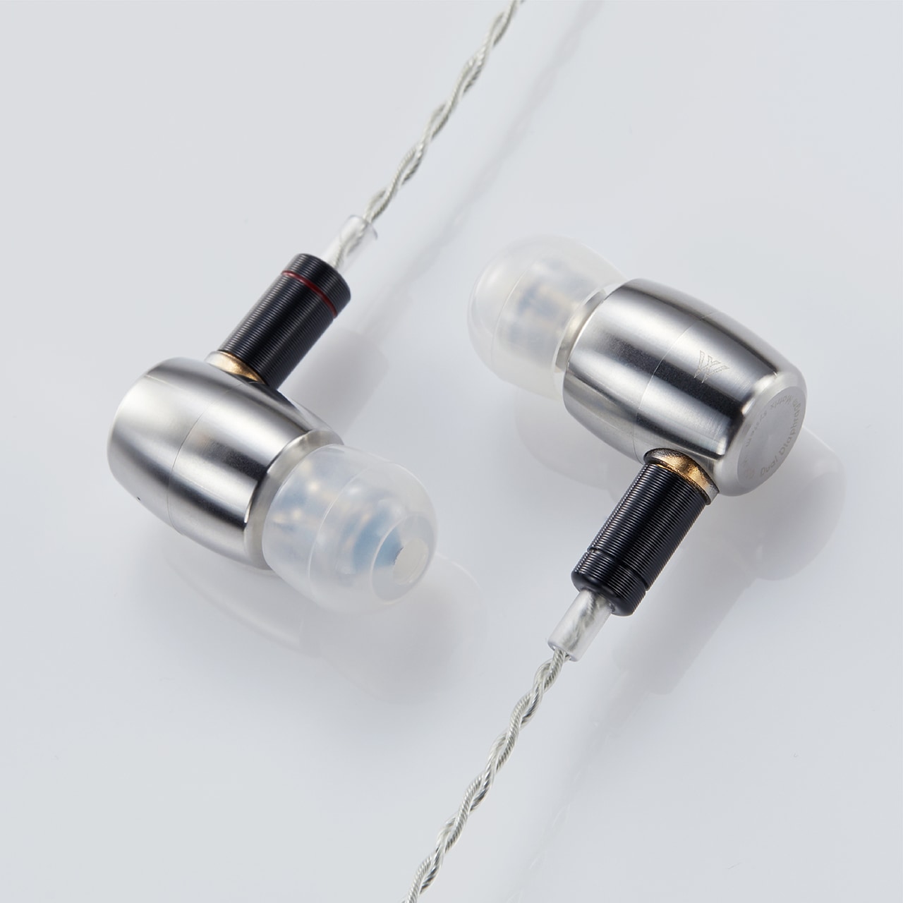 HP-W300 W(ドブルベ)シリーズ ハイレゾワイヤードイヤホン | イヤホン