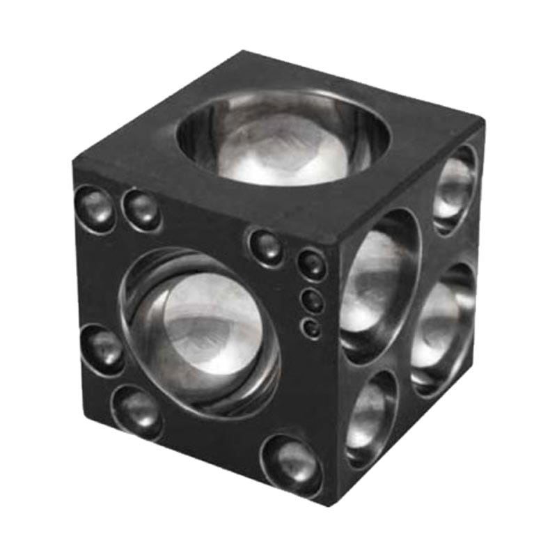 Durston（ダーストン）鉄製サイコロ玉台 50×50 | 成形・板金・線引