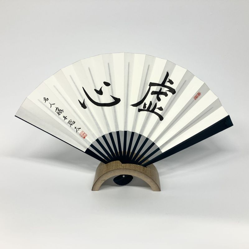 藤井聡太さん デジタル置時計 シルバー 藤井聡太さん デジタル置時計